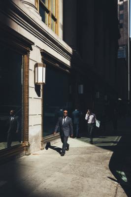 法国.Arnaud MontagardSlice of Light的写真-fbNYcmidtown-1